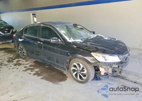 2016 Honda Accord Sport z USA, uszkodzony, nr VIN 1HGCR2F61GA226967